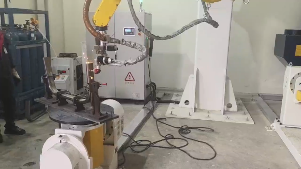 斯塔克三维激光切割机赋能健身器材行业