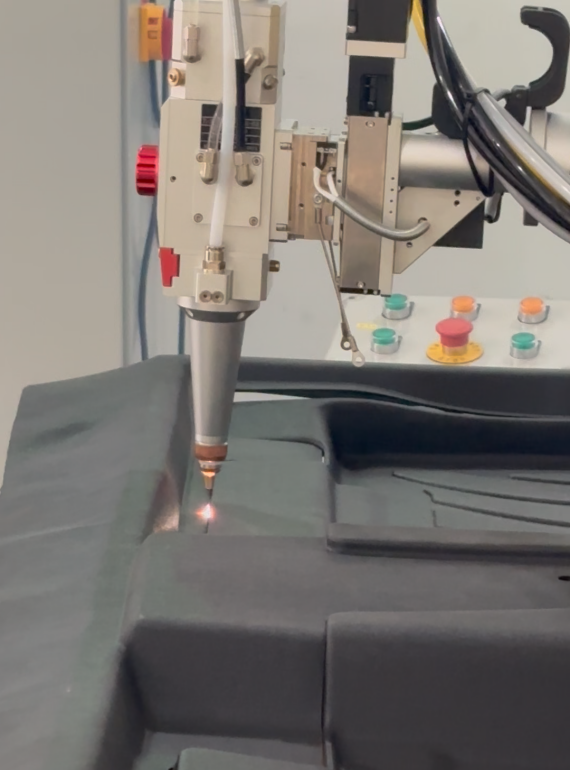 斯塔克三维激光切割机：破解汽车脚垫生产痛点