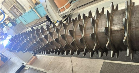 斯塔克机器人激光焊缝跟踪系统在农机行业的应用